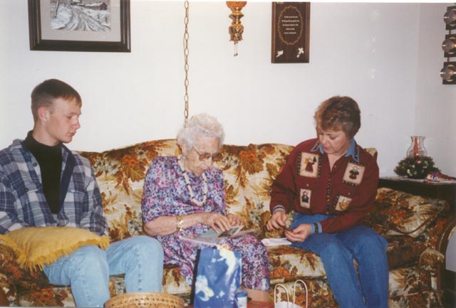 img15-83