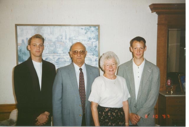 img16-34